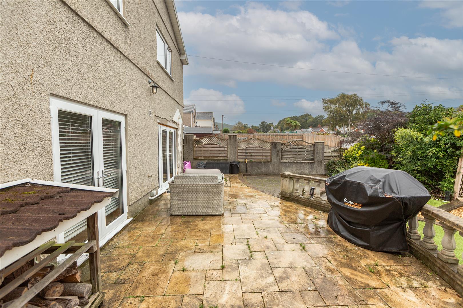 Vardre Road, Clydach, Swansea, SA6 5LP